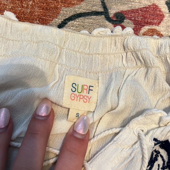 Surf Gypsy blouse with embroidered detail - Picture 2 of 4